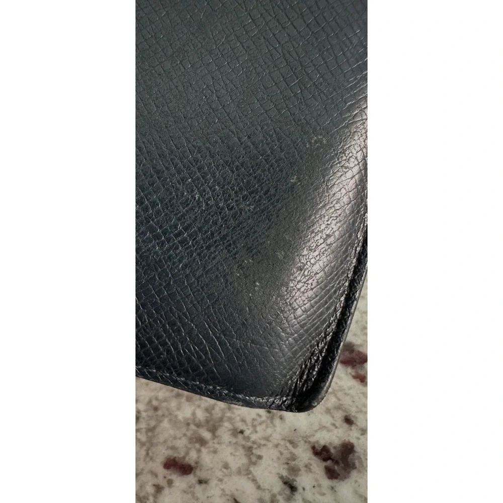 Louis Vuitton this authentic